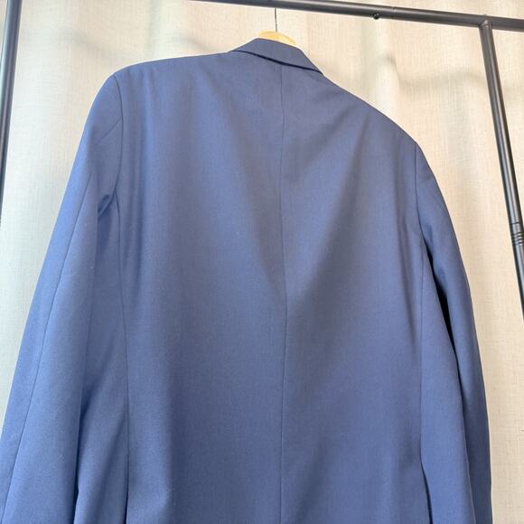 Tommy Hilfiger Men’s Navy Blazer 42R – Classic Two-Button Suit Jacket - Picture 4 of 13